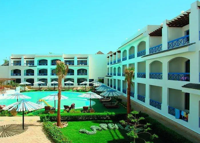 Üdülőközpont La Perla 3*