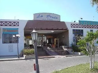 Üdülőközpont La Perla 3*