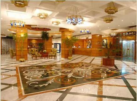 Üdülőközpont La Perla 3*